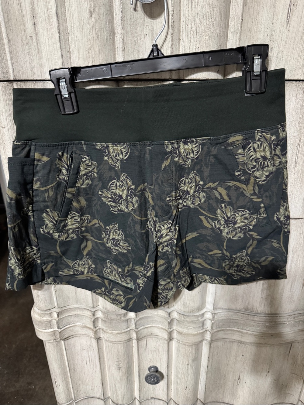Athleta Trekkie Shorts
